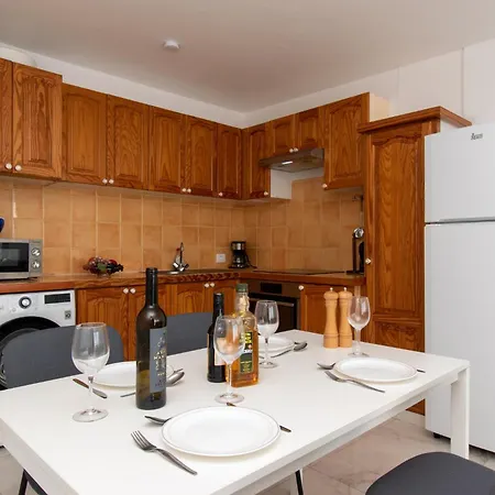 Lovely 1 Bedroom With Sea Views 公寓 卡亚俄萨尔瓦赫
