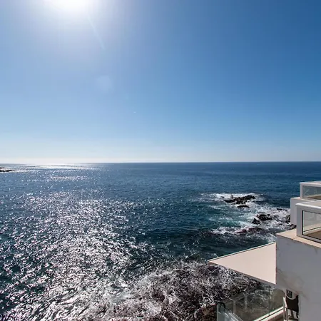 Lovely 1 Bedroom With Sea Views *