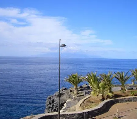 Lovely 1 Bedroom With Sea Views